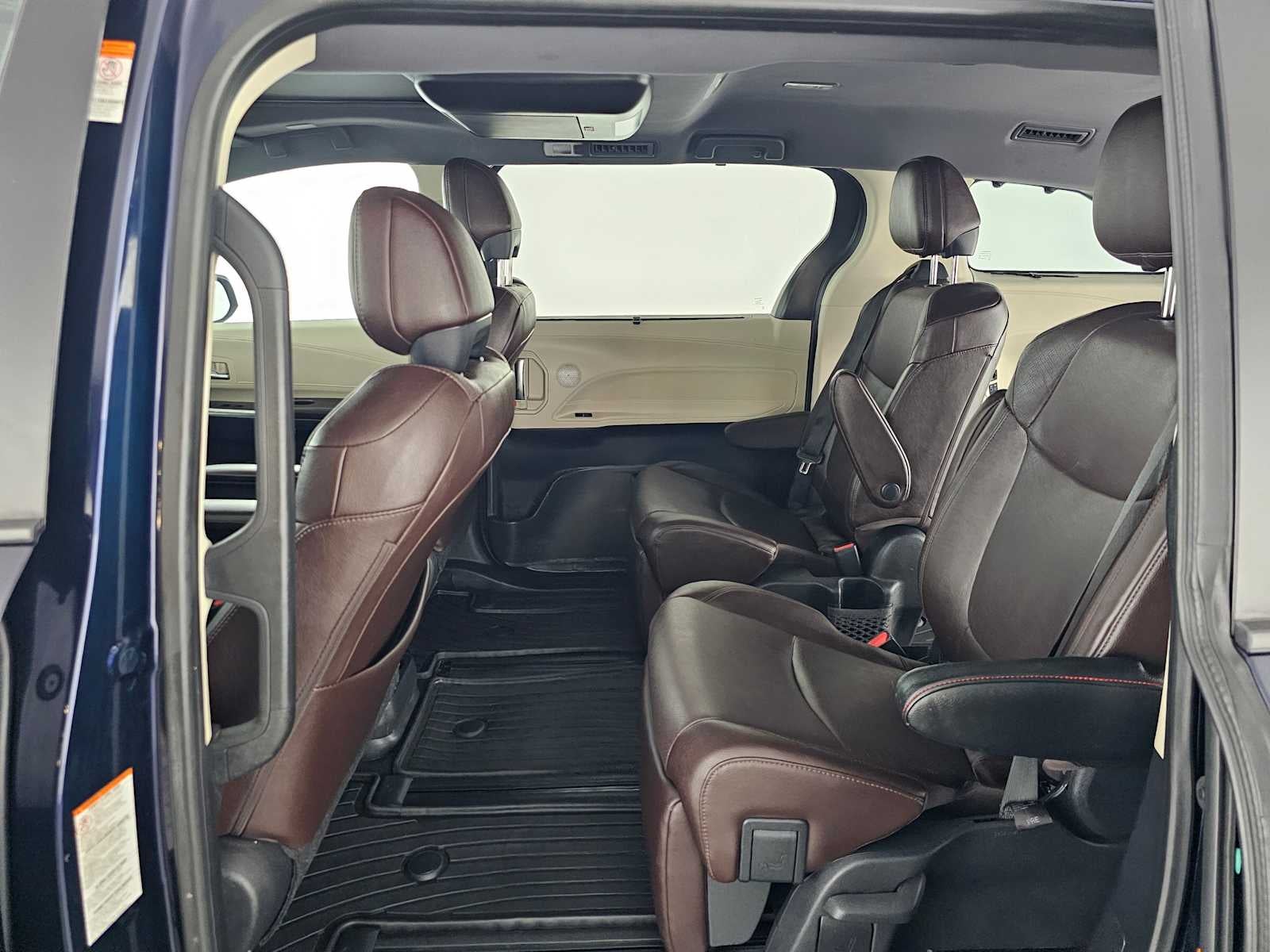 2022 Toyota Sienna Platinum