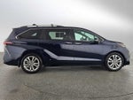 2022 Toyota Sienna Platinum