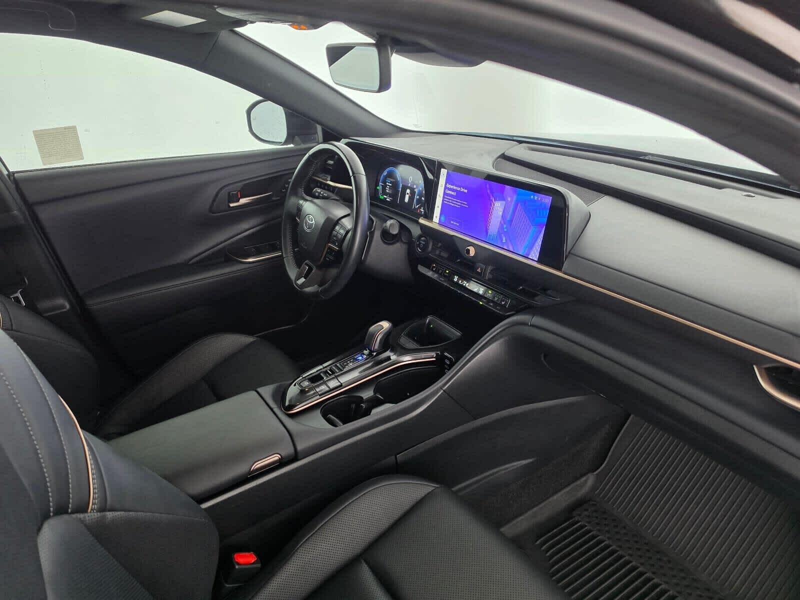 2025 Toyota Crown Signia XLE
