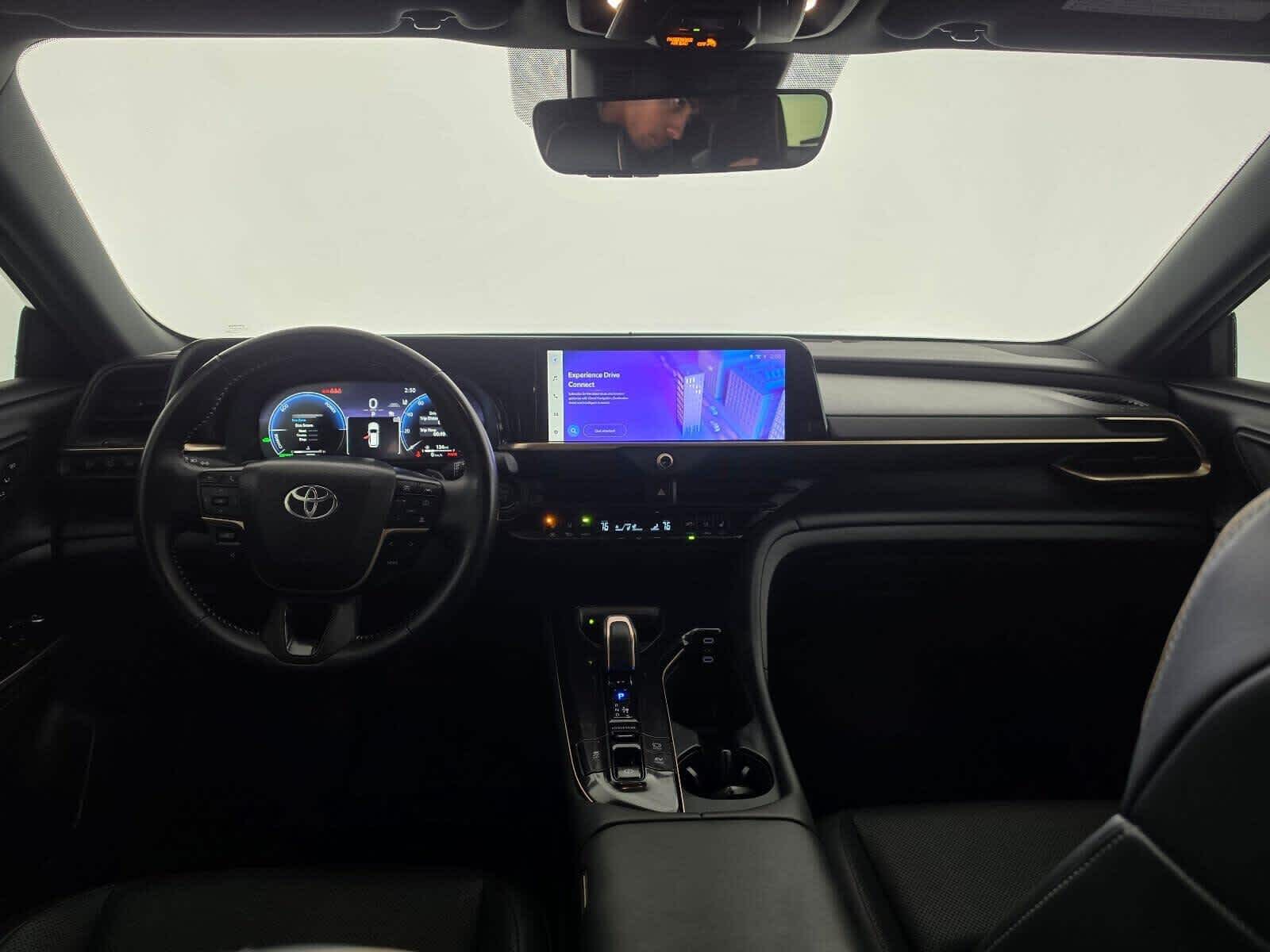 2025 Toyota Crown Signia XLE