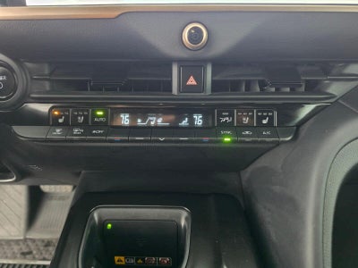 2025 Toyota Crown Signia XLE
