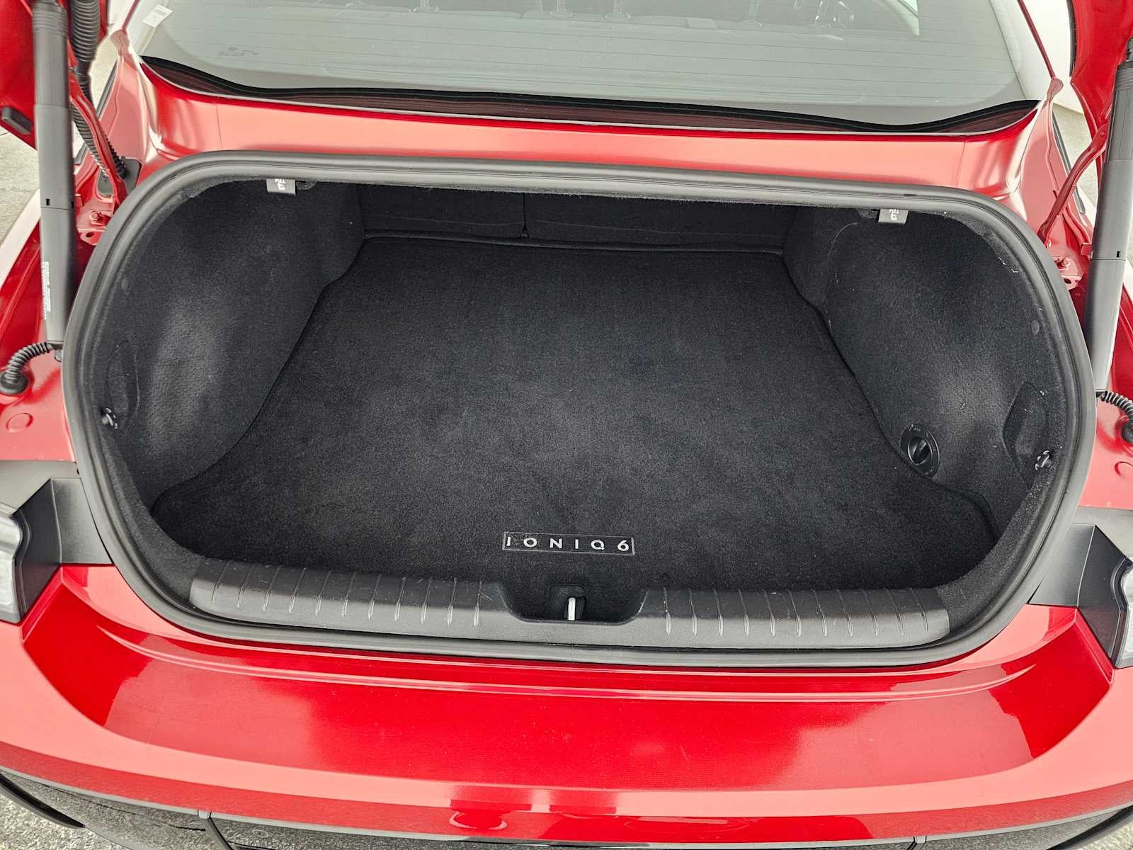 2024 Hyundai IONIQ 6 SE