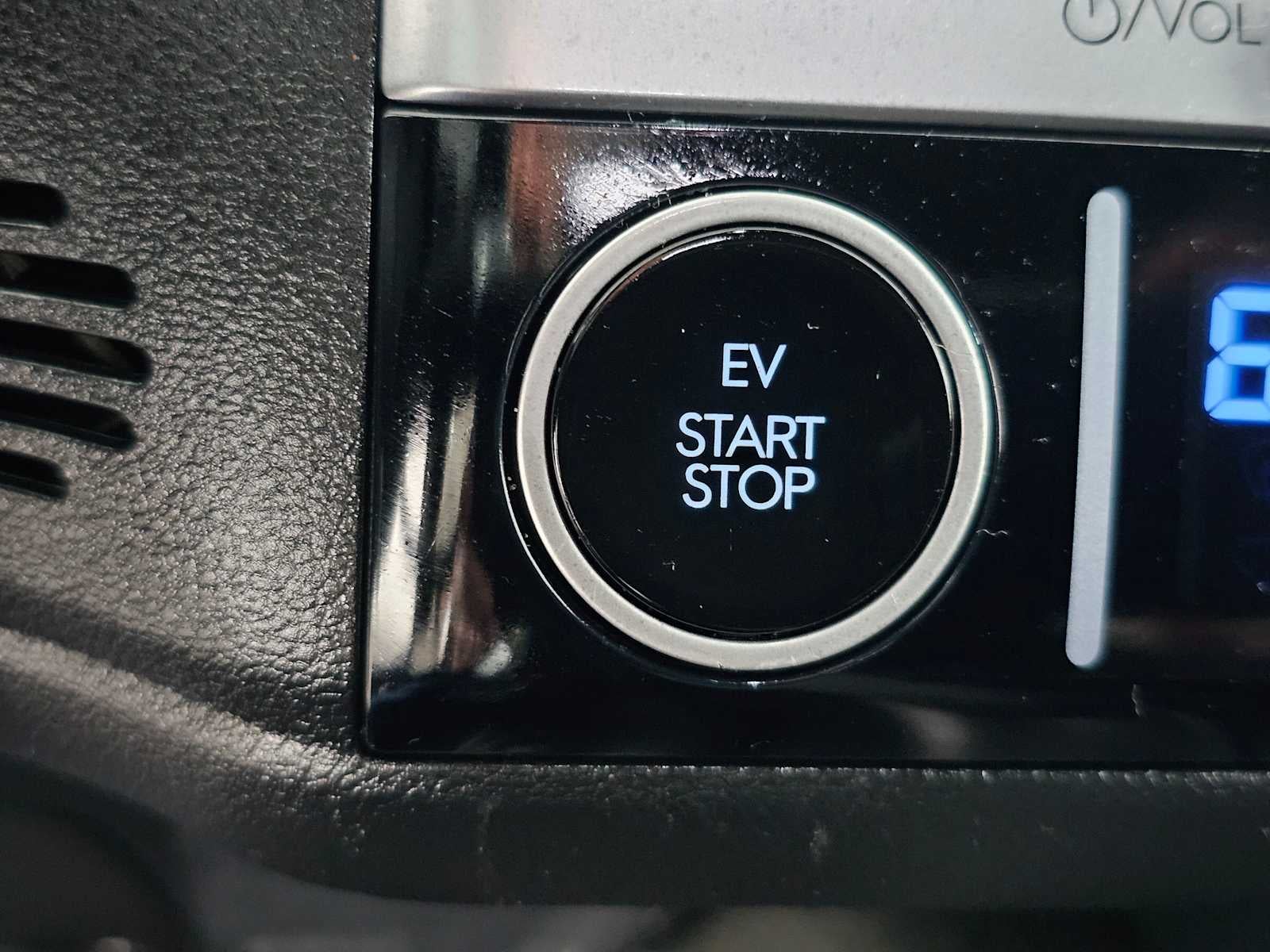 2024 Hyundai IONIQ 6 SE