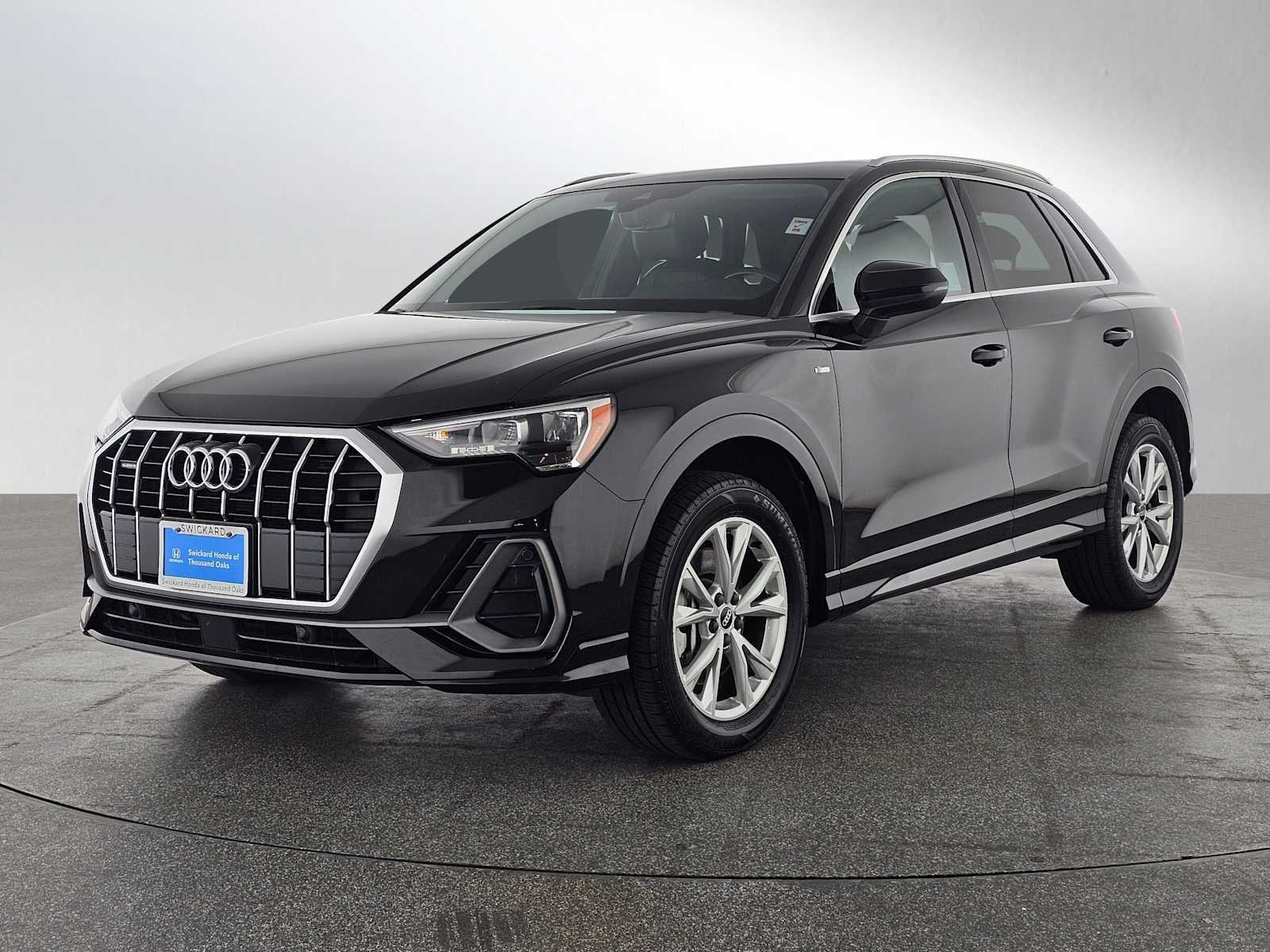 2021 Audi Q3 S line Premium