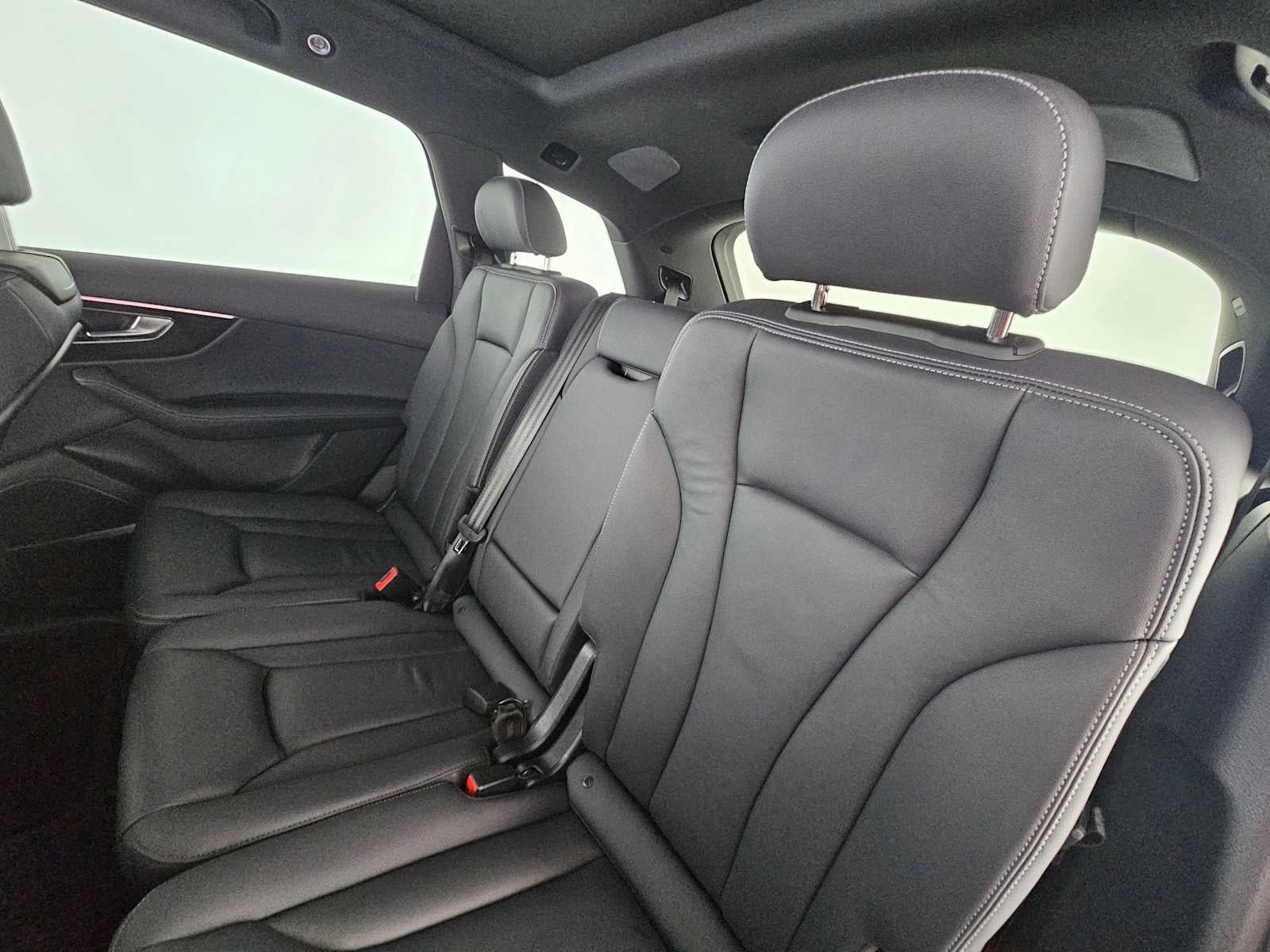 2025 Audi Q7 Premium Plus