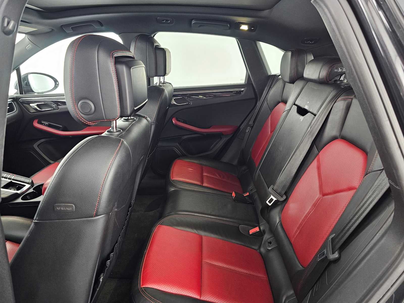 2017 Porsche Macan AWD