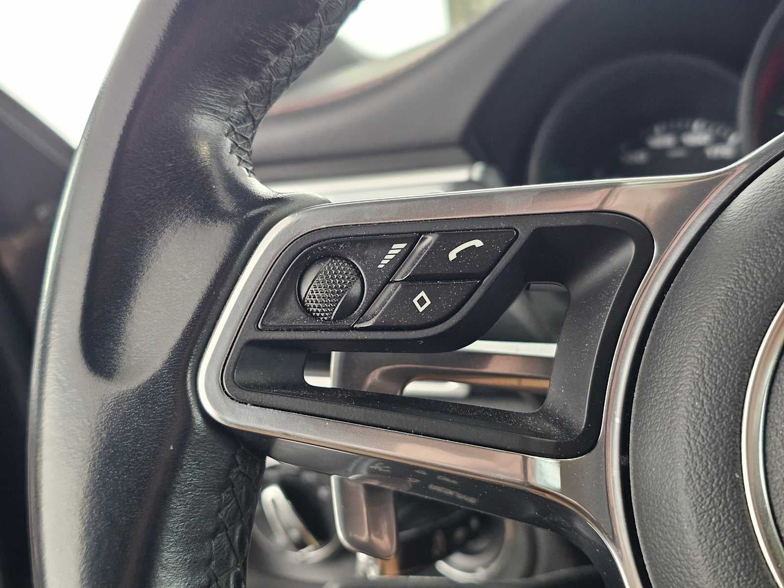 2017 Porsche Macan AWD