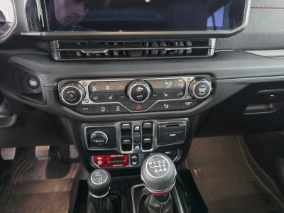 2025 Jeep Wrangler Rubicon X