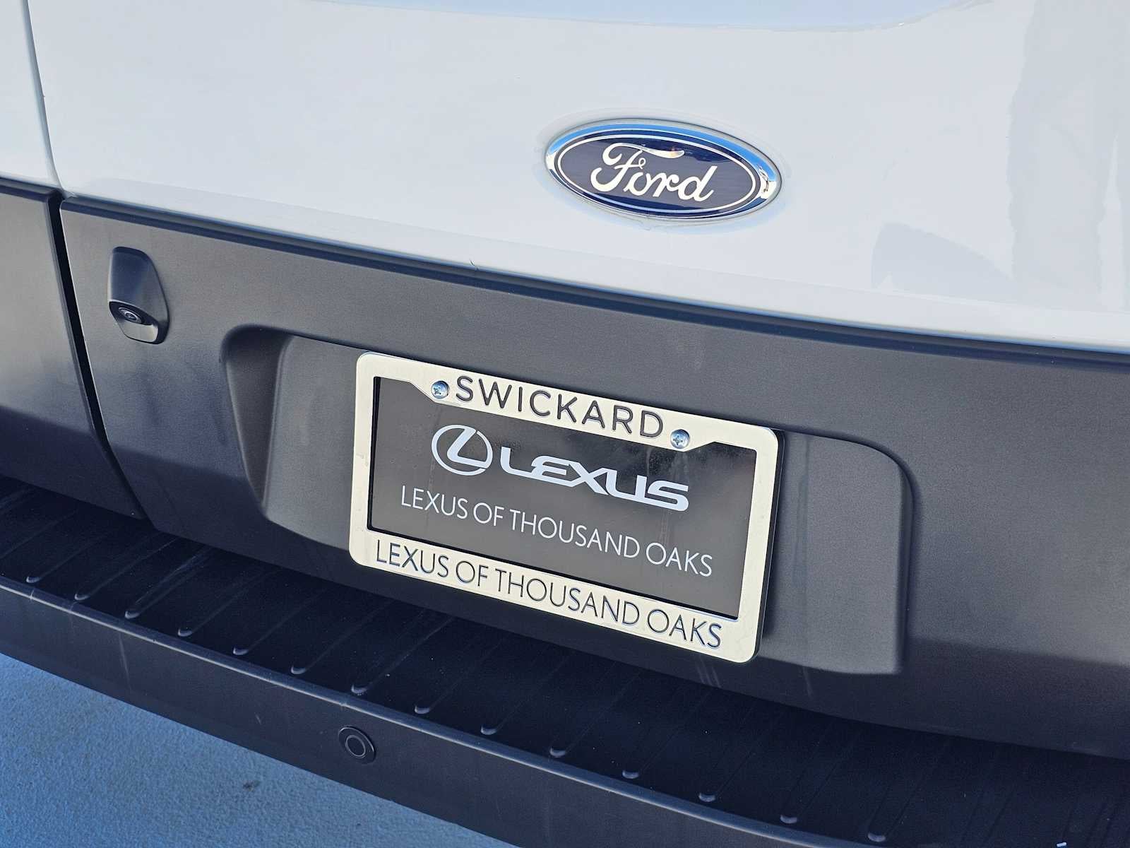 2023 Ford Transit Passenger Wagon XLT