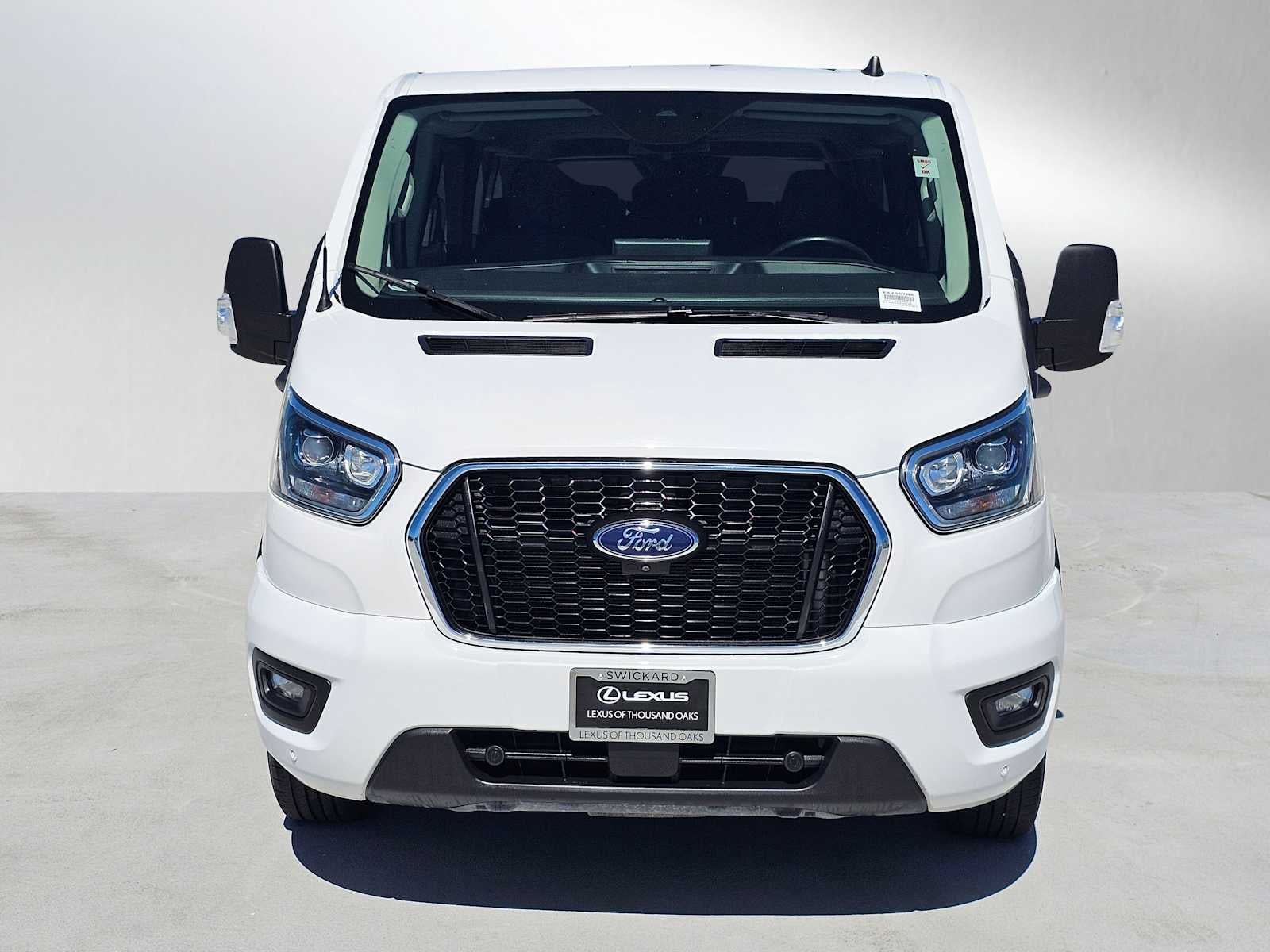2023 Ford Transit Passenger Wagon XLT