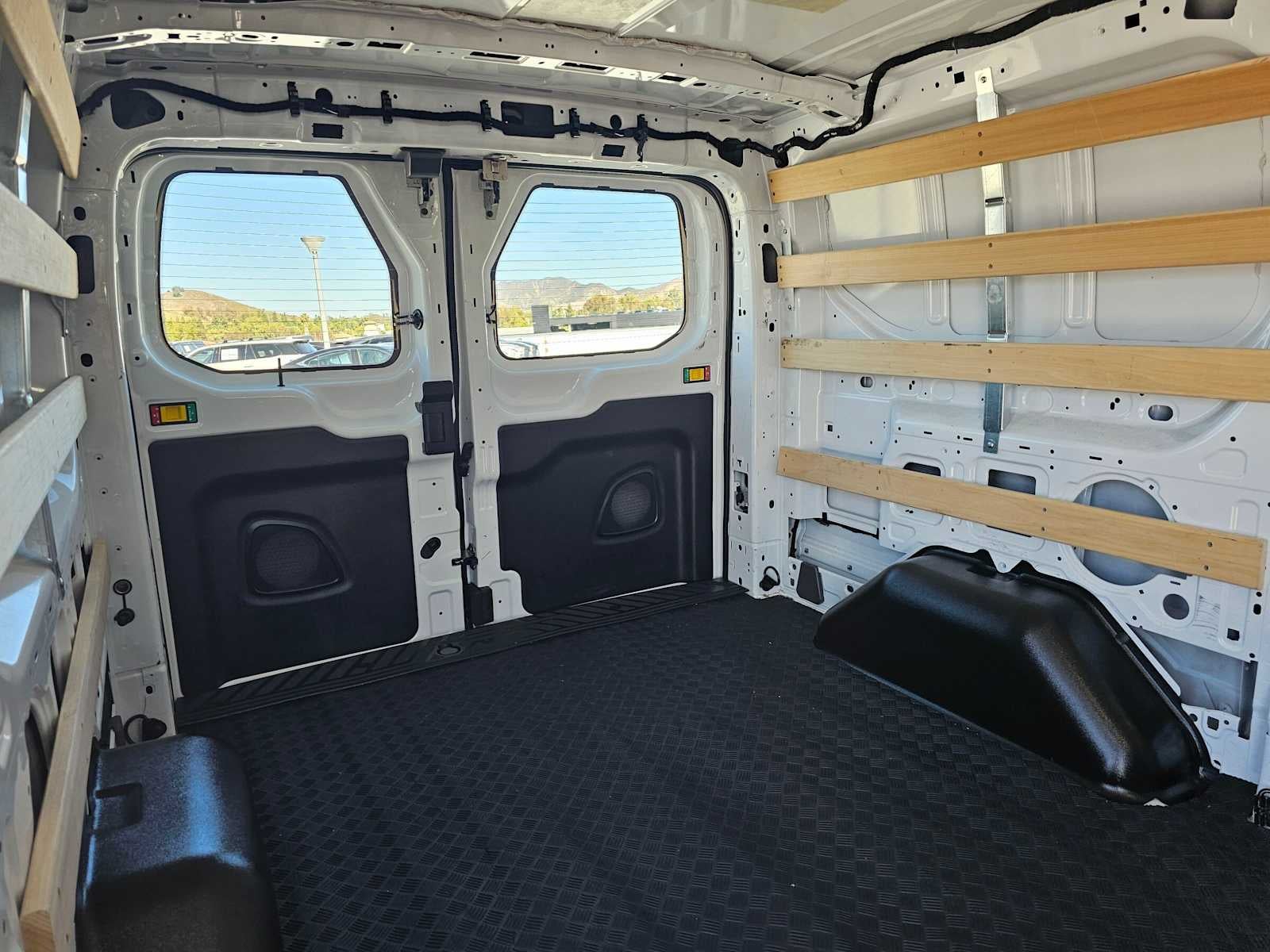 2025 Ford Transit Cargo Van T-250 130" Low Rf 9070 GVWR RWD