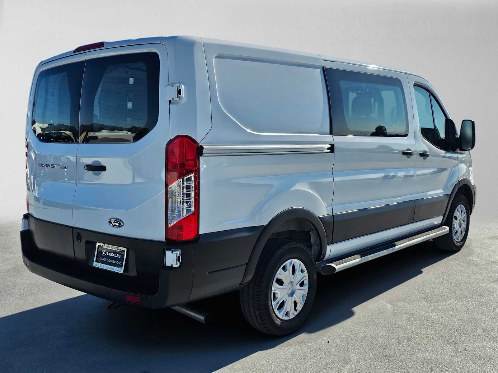 2025 Ford Transit Cargo Van T-250 130" Low Rf 9070 GVWR RWD