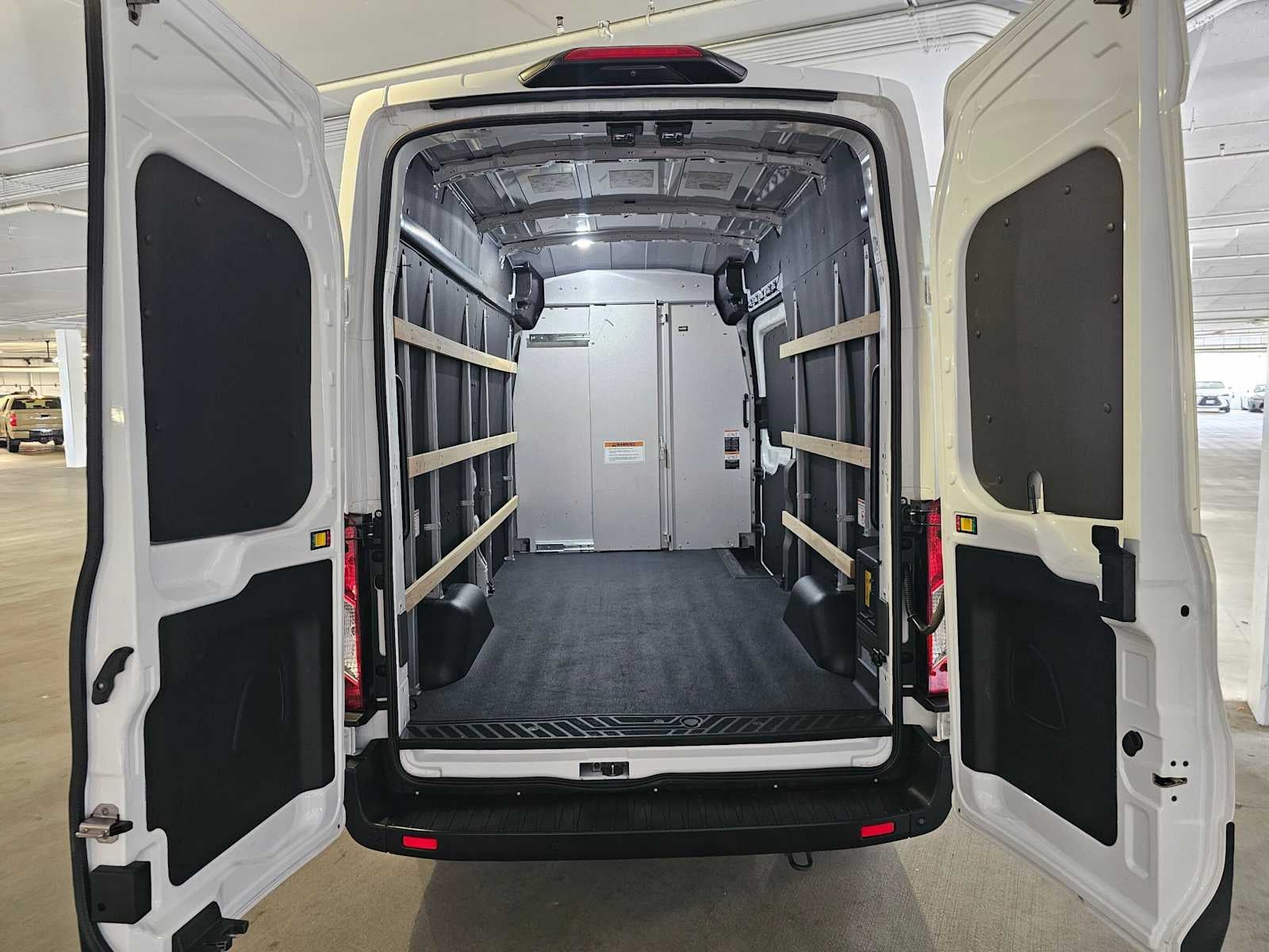 2022 Ford E-Transit Cargo Van T-350 148" Hi Rf 9500 GVWR RWD