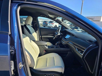2022 Cadillac XT4 FWD Sport