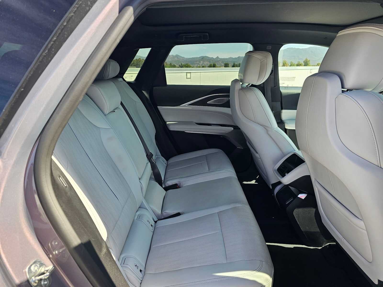 2024 Cadillac LYRIQ Sport
