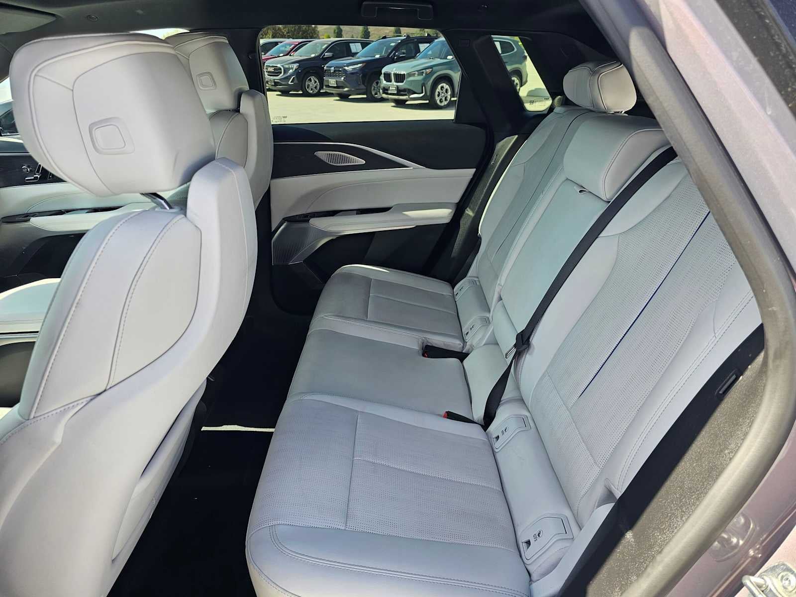 2024 Cadillac LYRIQ Sport