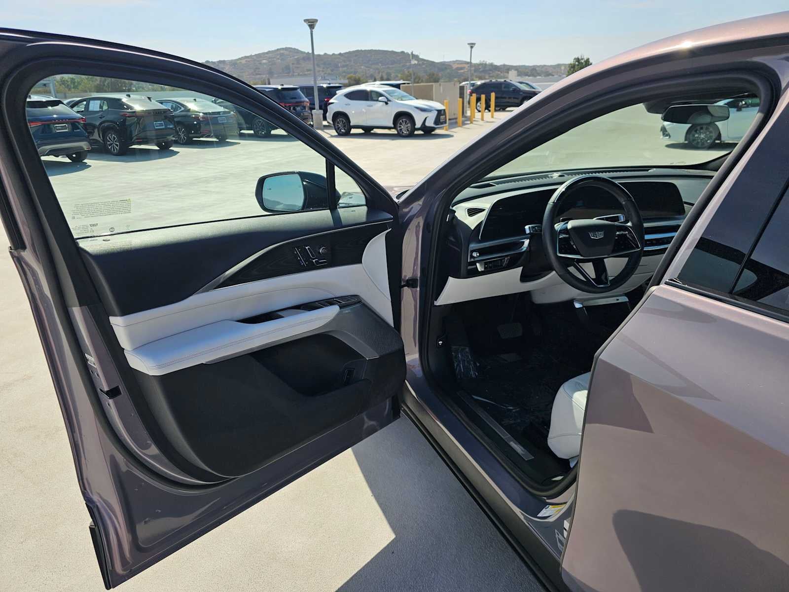 2024 Cadillac LYRIQ Sport