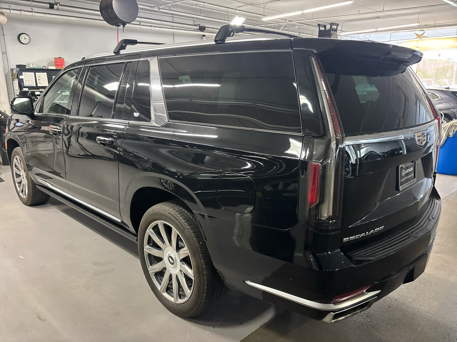 2024 Cadillac Escalade ESV 4WD Premium Luxury Platinum