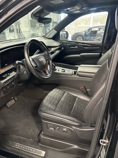 2024 Cadillac Escalade ESV 4WD Premium Luxury Platinum