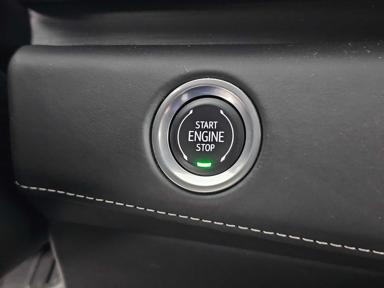 2024 Cadillac Escalade ESV 4WD Premium Luxury Platinum