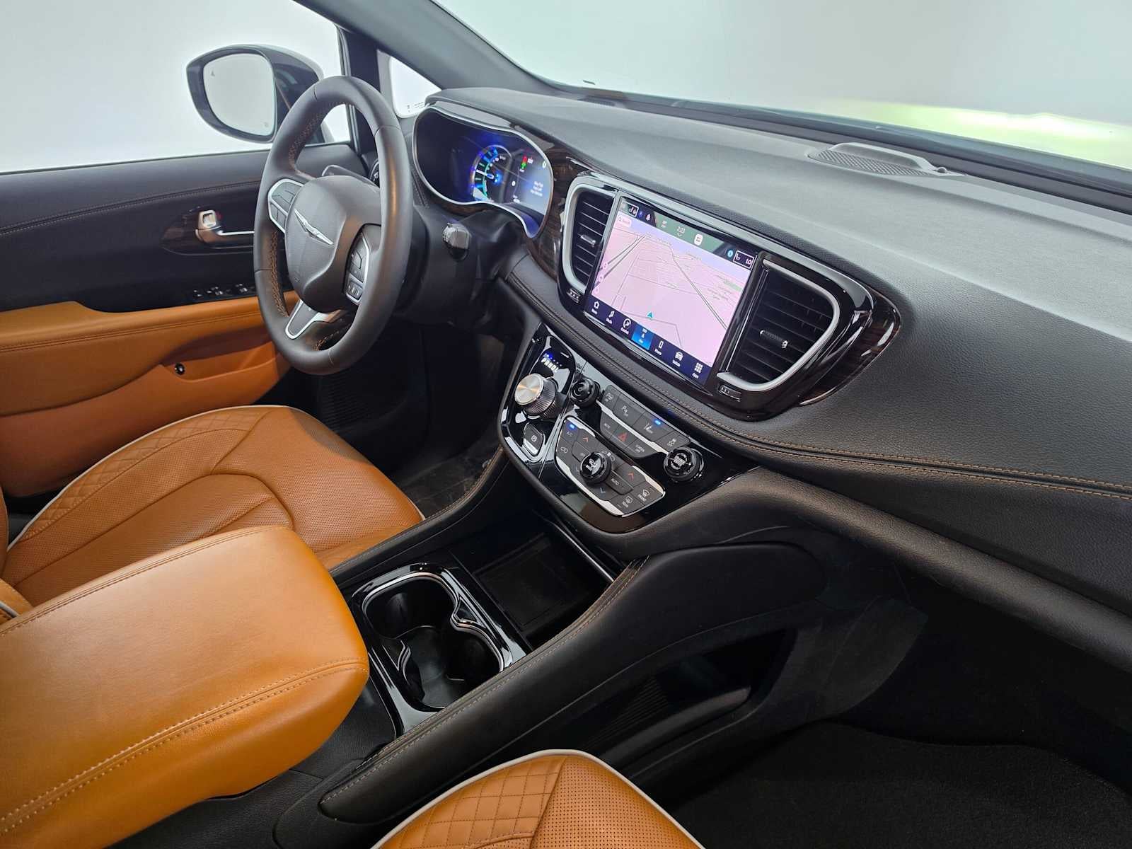 2023 Chrysler Pacifica Hybrid Pinnacle