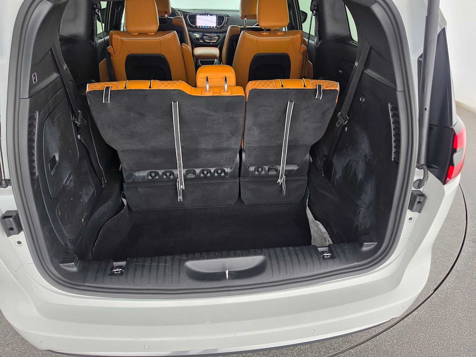 2023 Chrysler Pacifica Hybrid Pinnacle