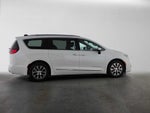 2023 Chrysler Pacifica Hybrid Pinnacle