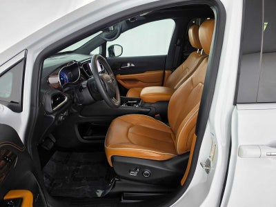 2023 Chrysler Pacifica Hybrid Pinnacle
