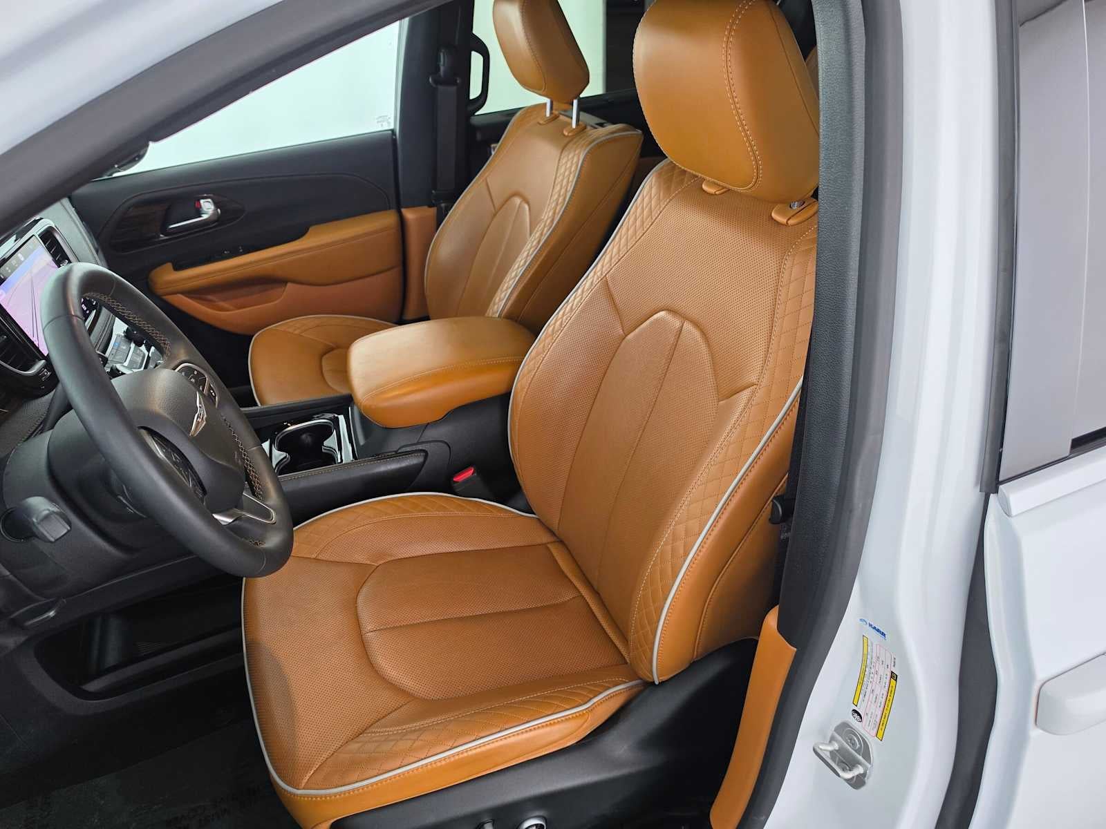 2023 Chrysler Pacifica Hybrid Pinnacle