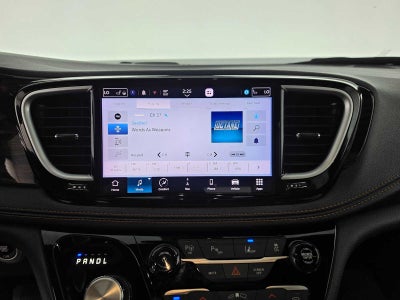 2023 Chrysler Pacifica Hybrid Pinnacle
