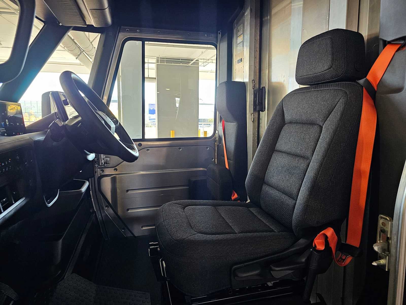 2024 BrightDrop Zevo 400 eAWD 400