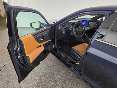2023 Lexus ES 300h ES 300h