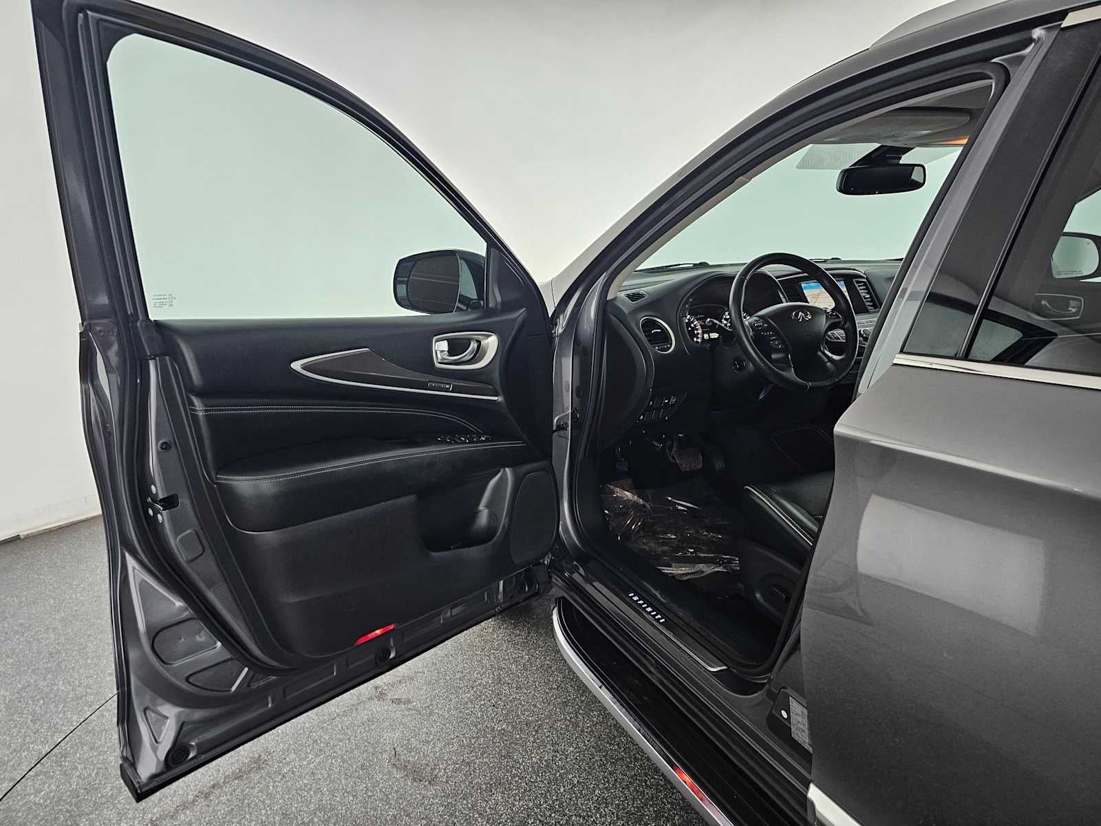 2017 INFINITI QX60 FWD