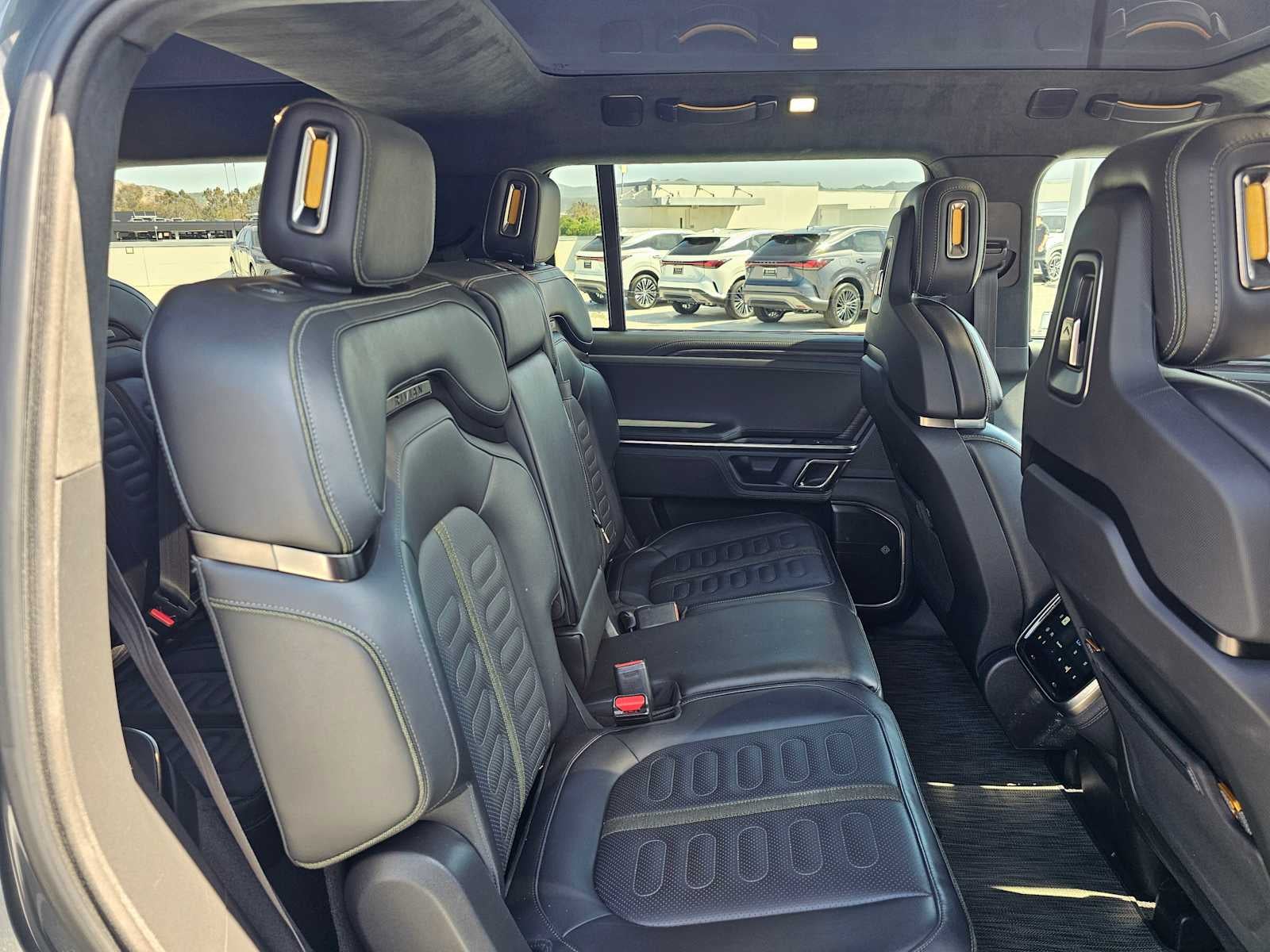 2024 Rivian R1S Adventure