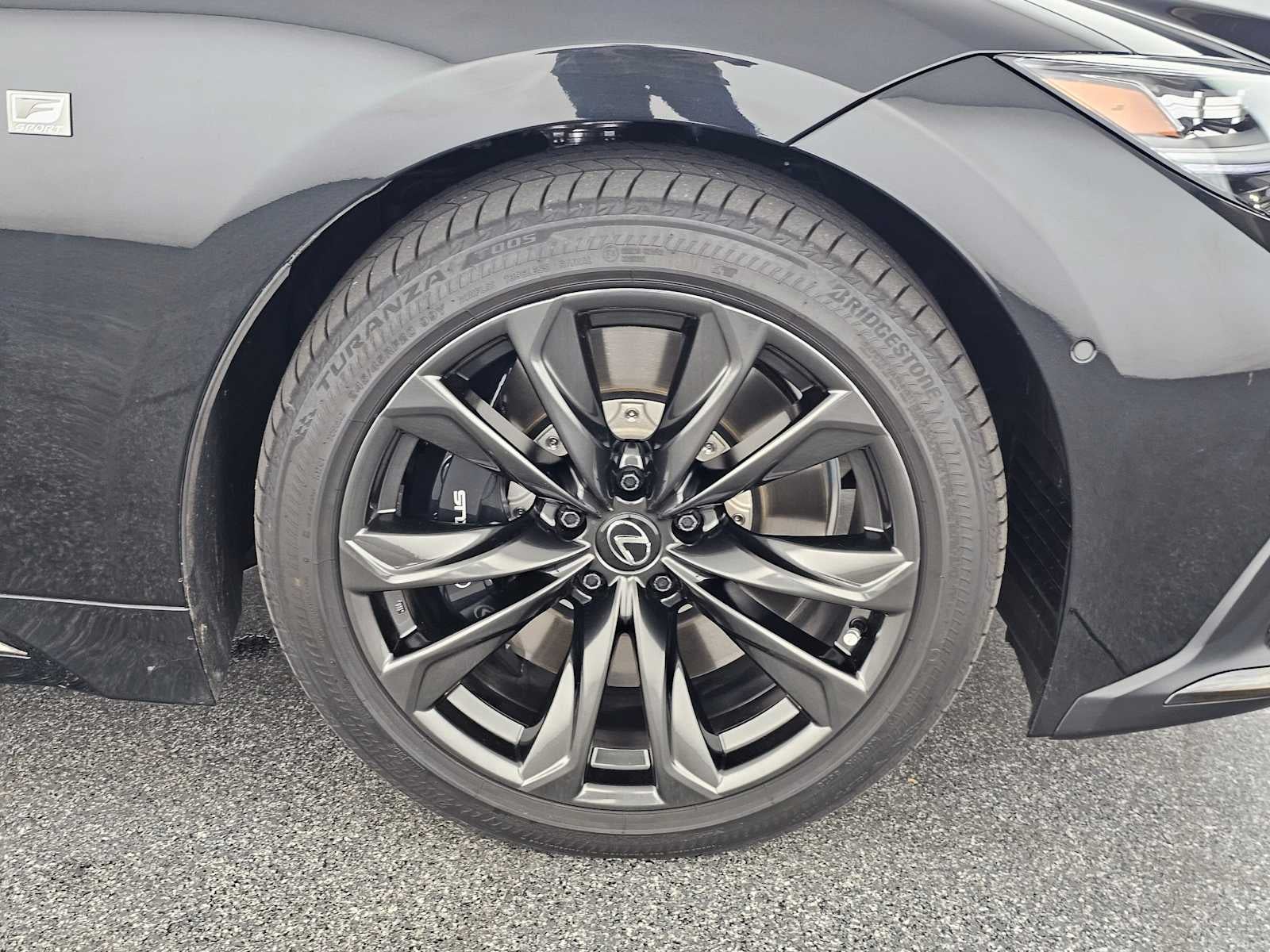 2024 Lexus LS F SPORT