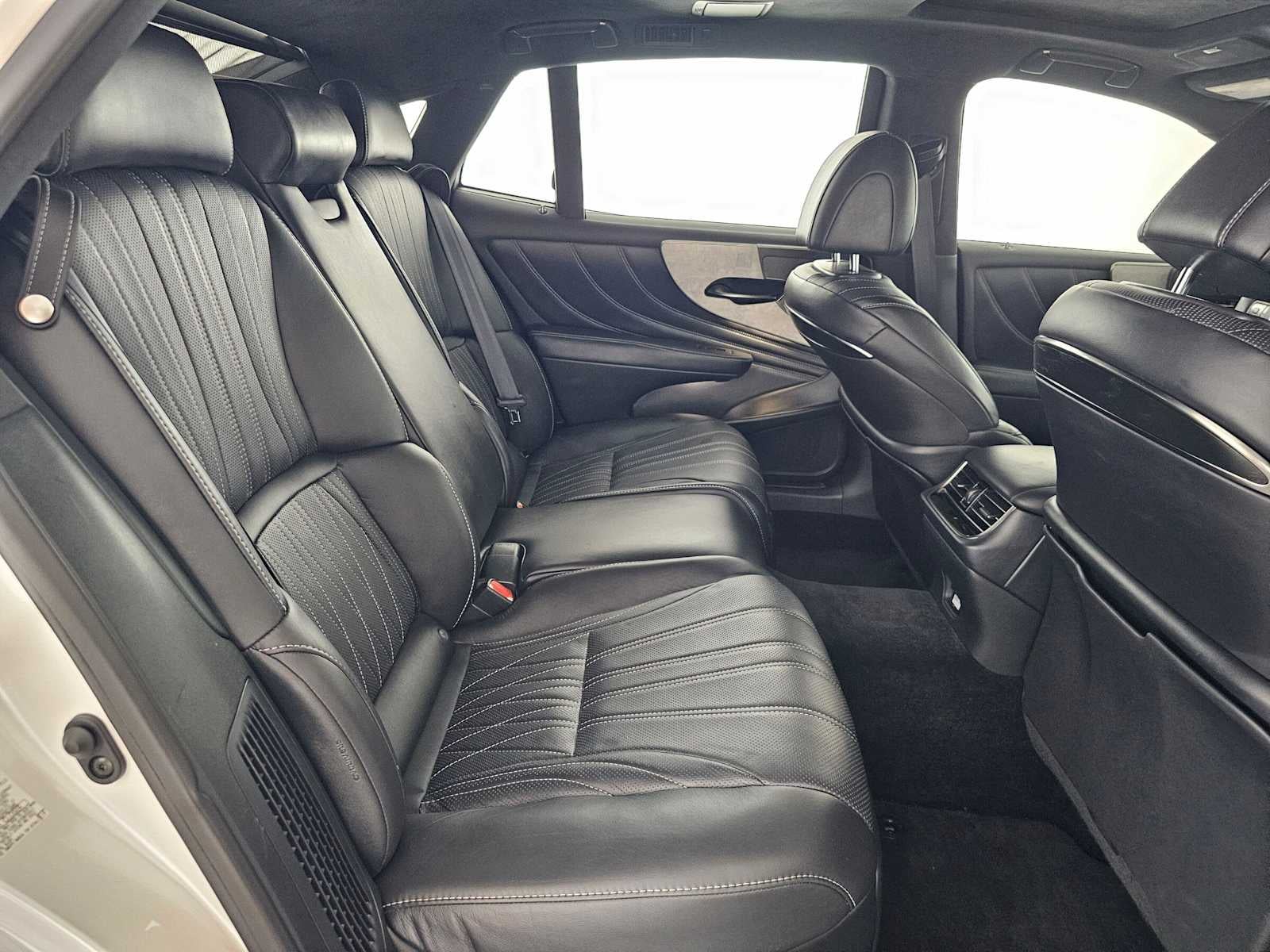 2023 Lexus LS 500h LS 500h