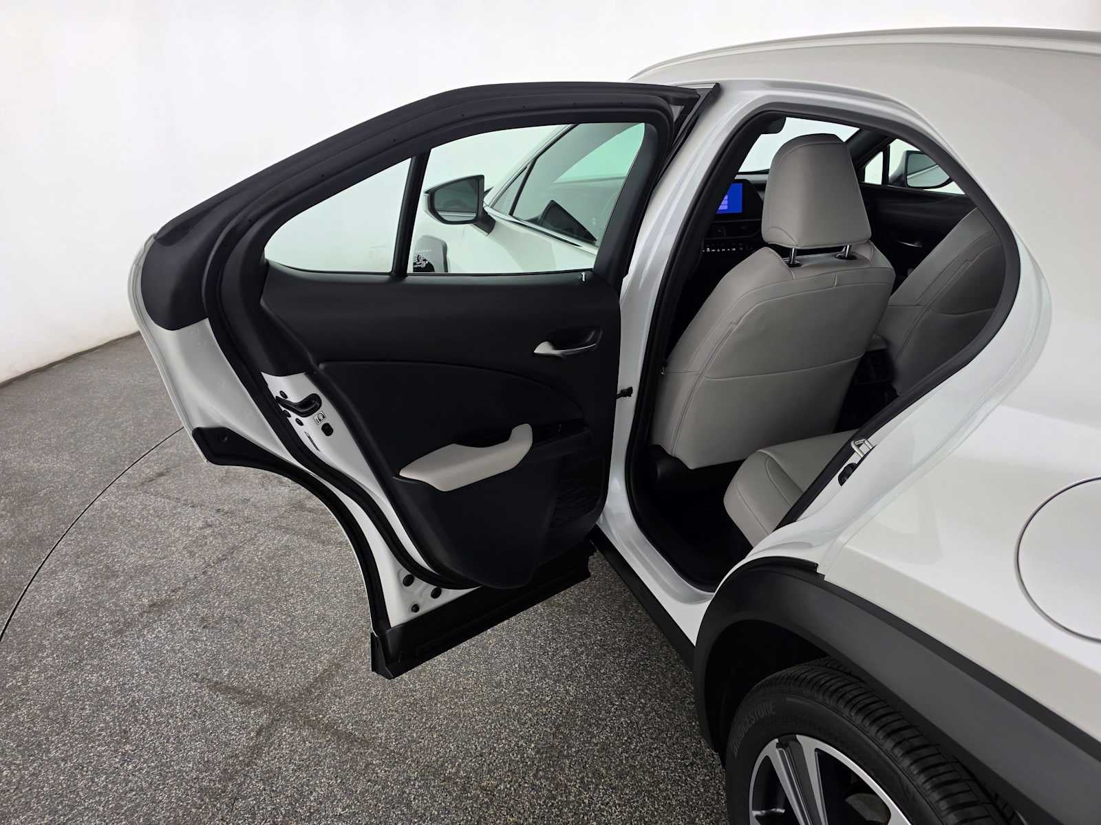 2025 Lexus UX 300h UX 300h