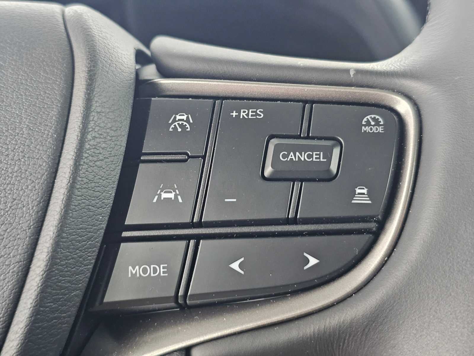 2025 Lexus UX 300h UX 300h