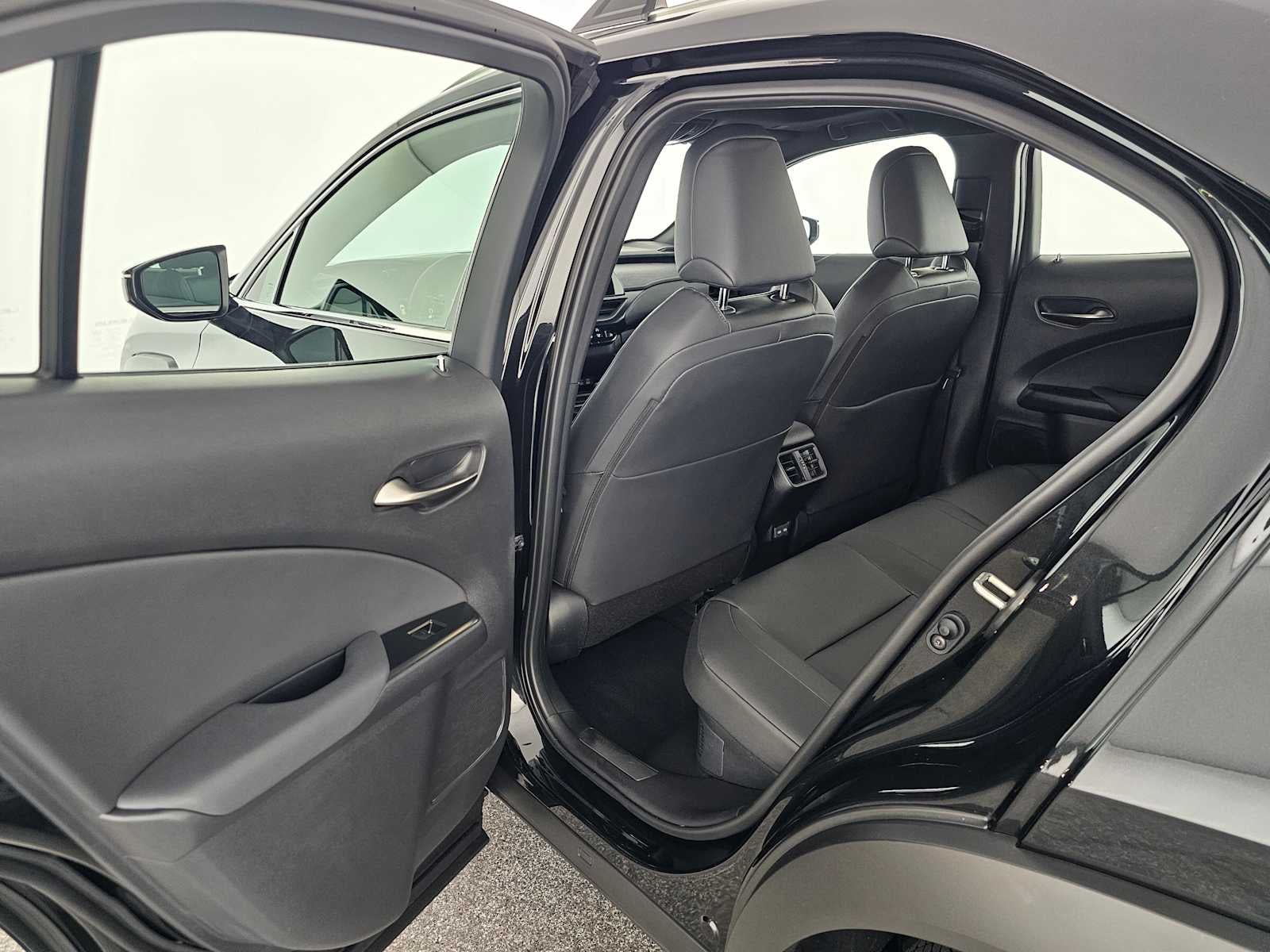 2025 Lexus UX 300h UX 300h