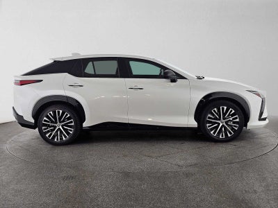 2023 Lexus RZ 450e Luxury