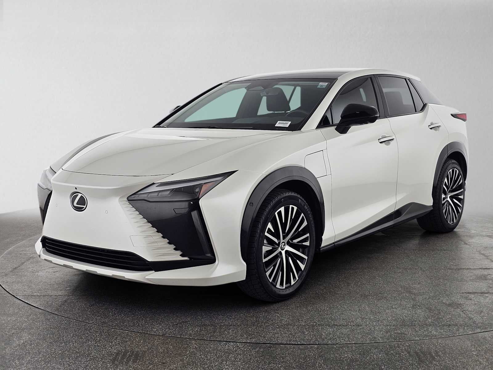 2023 Lexus RZ 450e Luxury