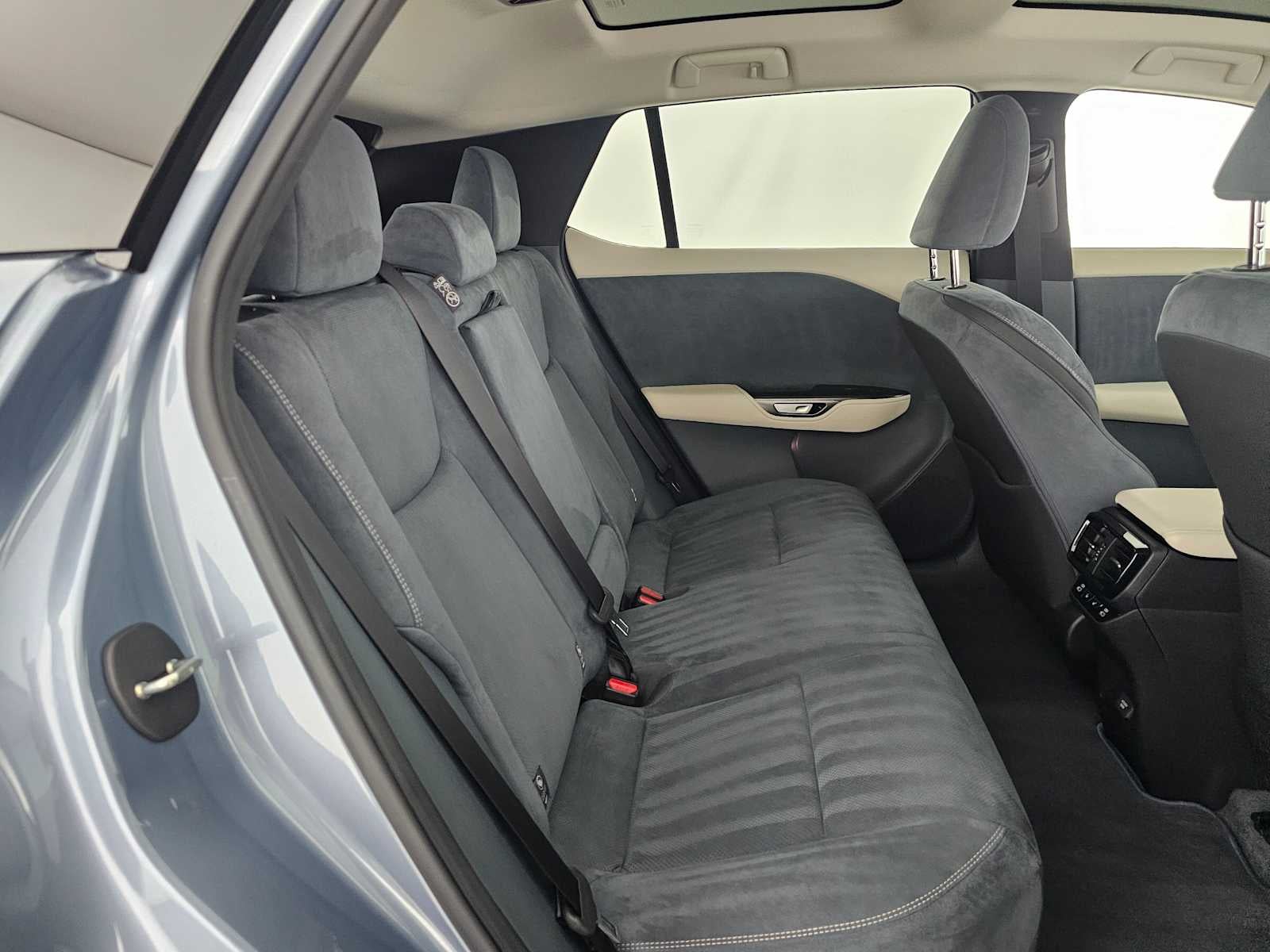 2023 Lexus RZ 450e Luxury