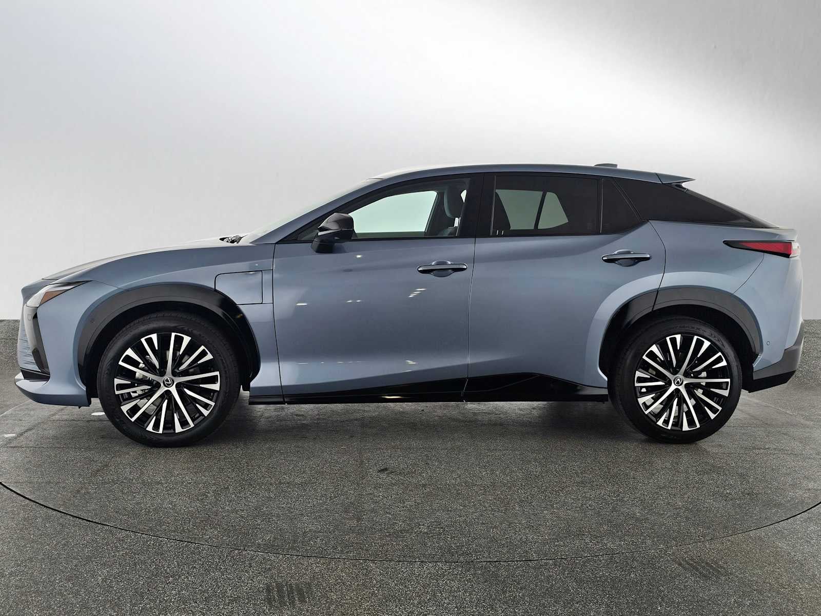 2023 Lexus RZ 450e Luxury