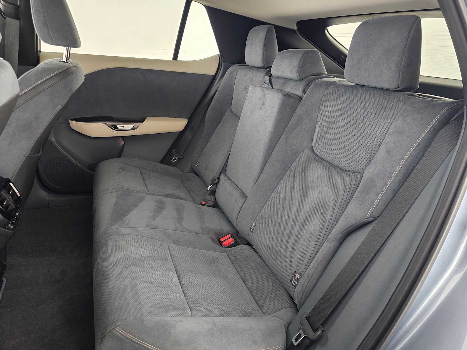 2023 Lexus RZ 450e Luxury