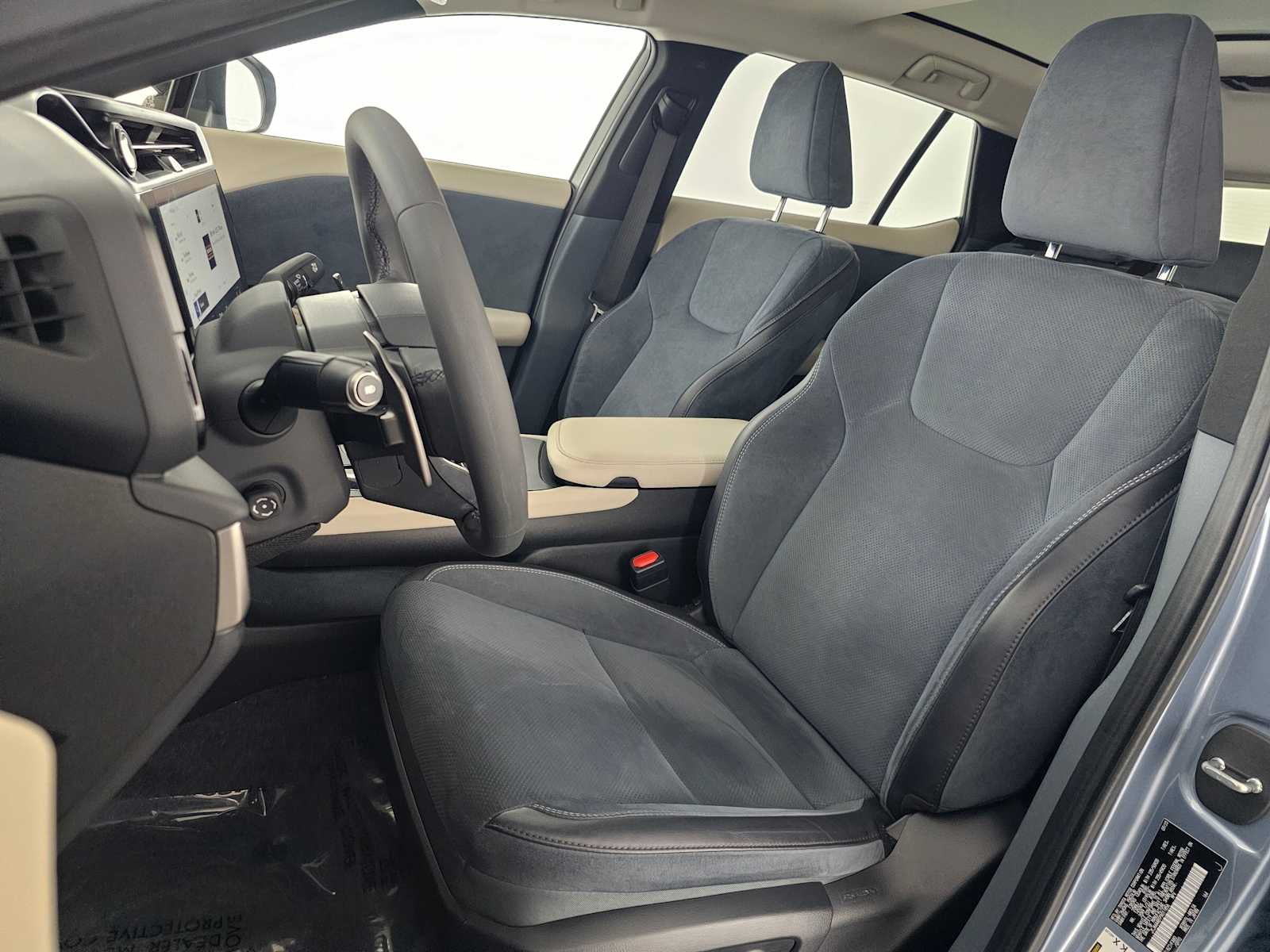 2023 Lexus RZ 450e Luxury