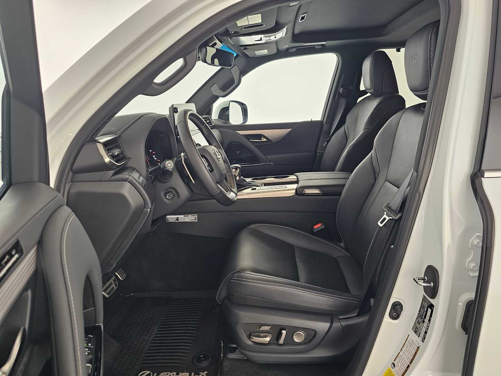 2023 Lexus LX F SPORT