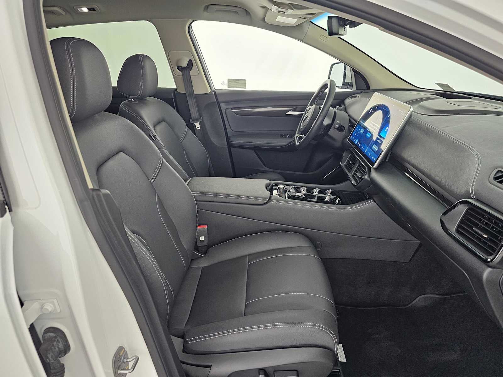 2023 VinFast VF 8 Eco