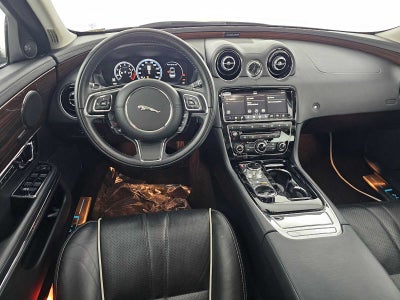 2019 Jaguar XJ XJ R-Sport