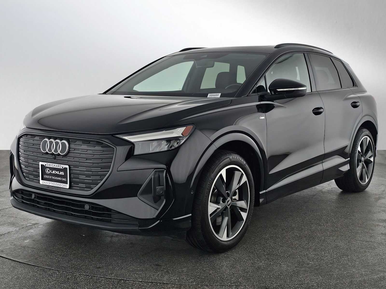 2024 Audi Q4 e-tron Premium Plus