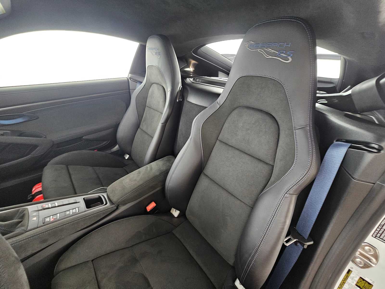 2023 Porsche 718 Cayman GT4 RS